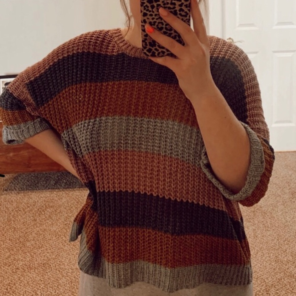ISO this Altard State 3/4 Sweater!